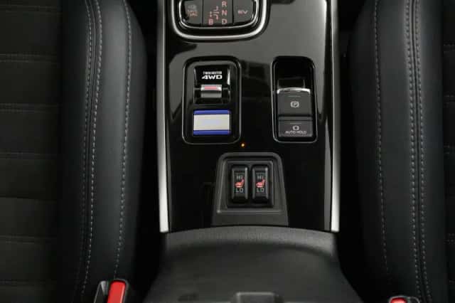 Mitsubishi Outlander (2020) thumbnail 45