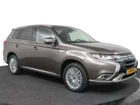 Mitsubishi Outlander (2020) thumbnail 7