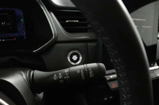 Renault Captur (2025) thumbnail 24