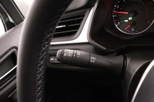 Renault Captur (2023) thumbnail 24