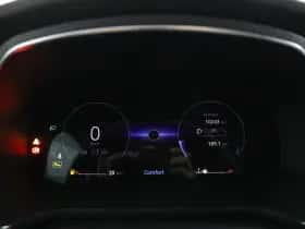 Renault Captur (2025) thumbnail 5