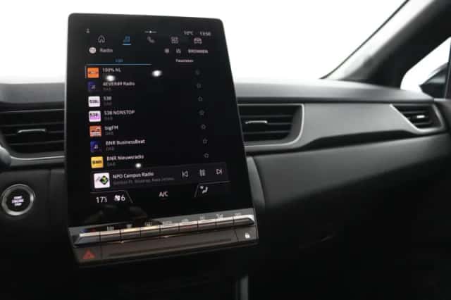 Renault Captur (2025) thumbnail 7