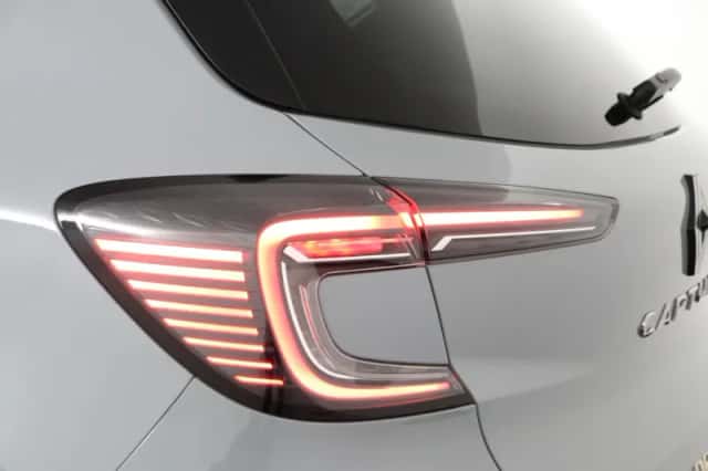 Renault Captur (2025) thumbnail 32