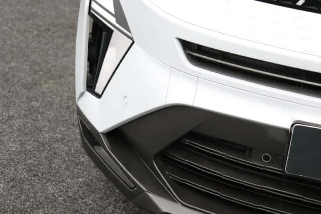 Renault Captur (2025) thumbnail 28