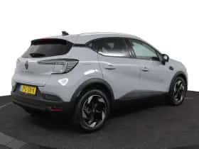 Renault Captur (2024) thumbnail 3