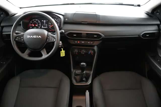 Dacia Sandero (2025) thumbnail 4
