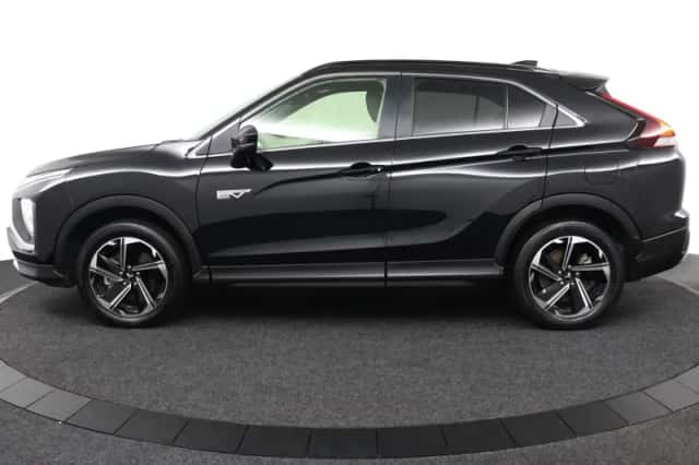 Mitsubishi Eclipse Cross (2021) thumbnail 2