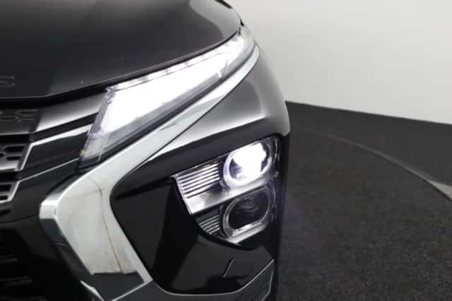 Mitsubishi Eclipse Cross (2021) thumbnail 32