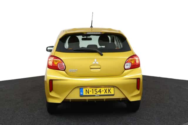 Mitsubishi Space Star (2022) thumbnail 4