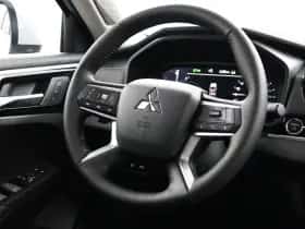 Mitsubishi Outlander (2026) thumbnail 14