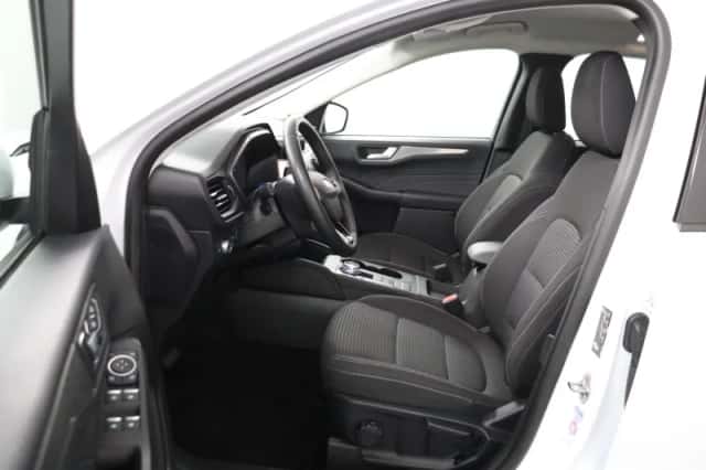 Ford Kuga (2022) thumbnail 13