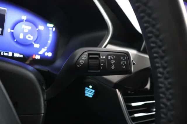 Ford Kuga (2022) thumbnail 23