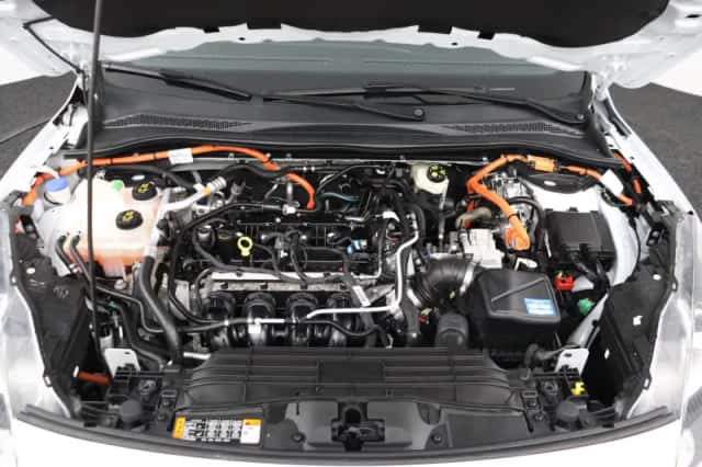Ford Kuga (2022) thumbnail 26