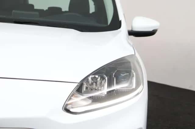 Ford Kuga (2022) thumbnail 27