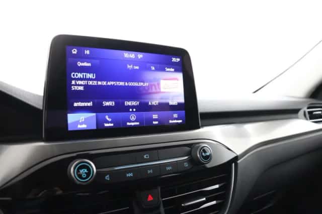 Ford Kuga (2022) thumbnail 5