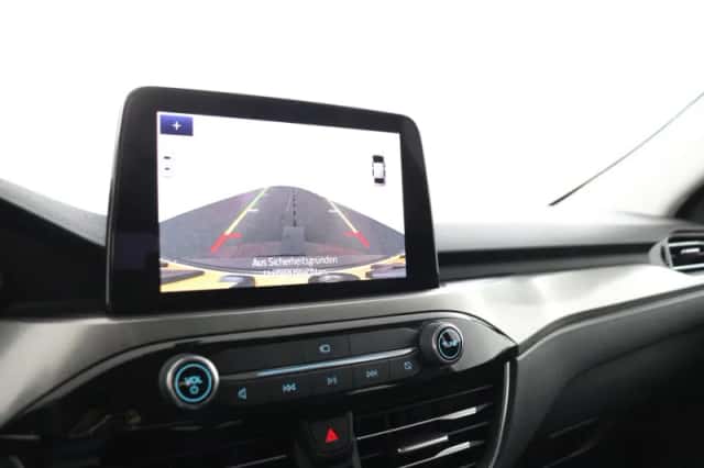 Ford Kuga (2022) thumbnail 6