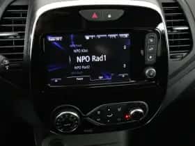 Renault Captur (2017) thumbnail 32