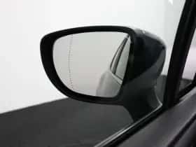 Renault Clio (2017) thumbnail 18