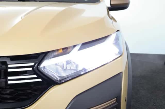 Dacia Sandero Stepway (2025) thumbnail 8