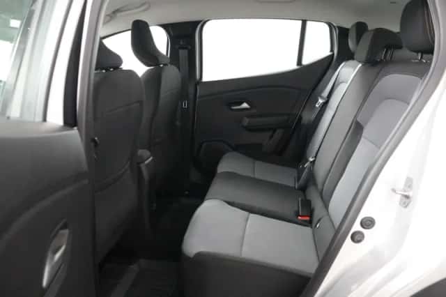 Dacia Sandero Stepway (2024) thumbnail 21