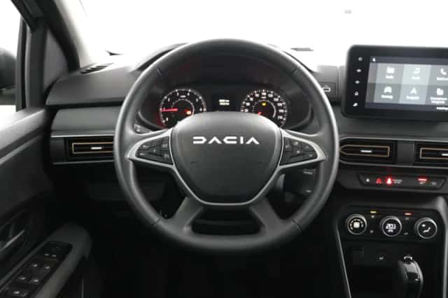 Dacia Sandero Stepway (2024) thumbnail 24