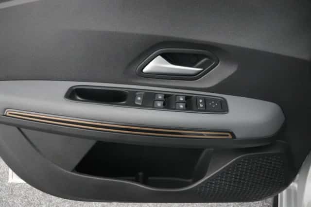 Dacia Sandero Stepway (2024) thumbnail 44