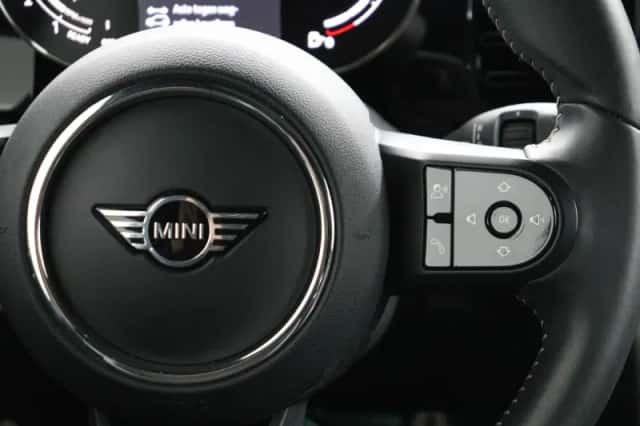 MINI Cooper (2024) thumbnail 35
