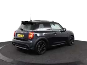 MINI Cooper (2024) thumbnail 5