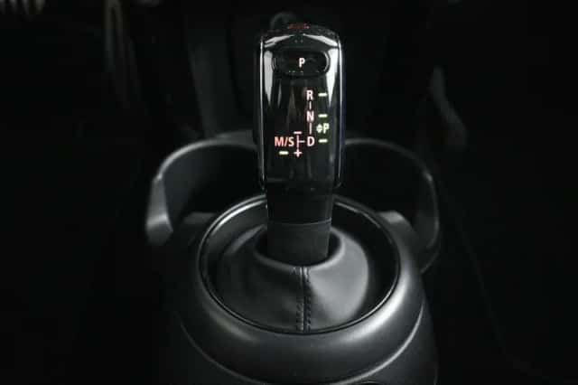 MINI Cooper (2024) thumbnail 61
