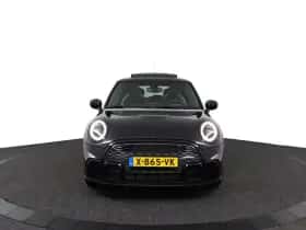 MINI Cooper (2024) thumbnail 8