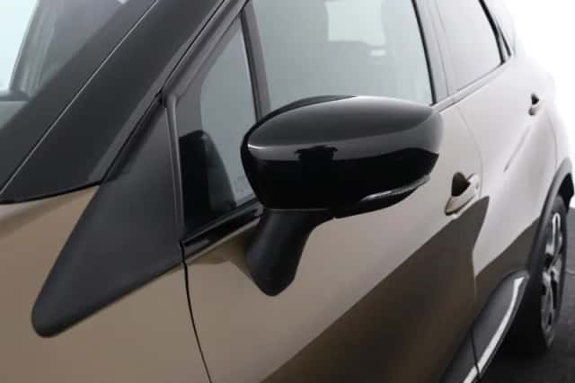 Renault Captur (2018) thumbnail 31
