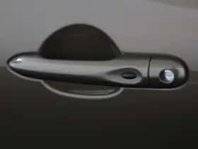 Renault Captur (2018) thumbnail 33