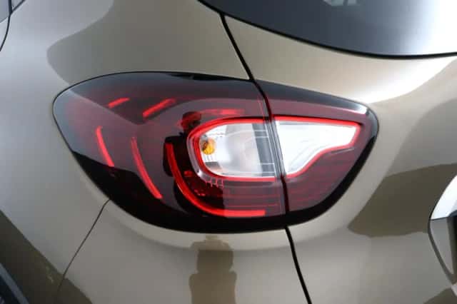 Renault Captur (2018) thumbnail 34