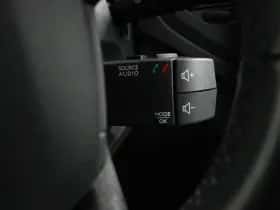 Renault Captur (2018) thumbnail 38