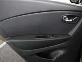 Renault Captur (2018) thumbnail 64