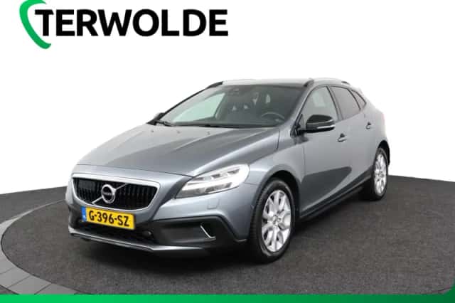 Volvo V40 (2019) thumbnail 1