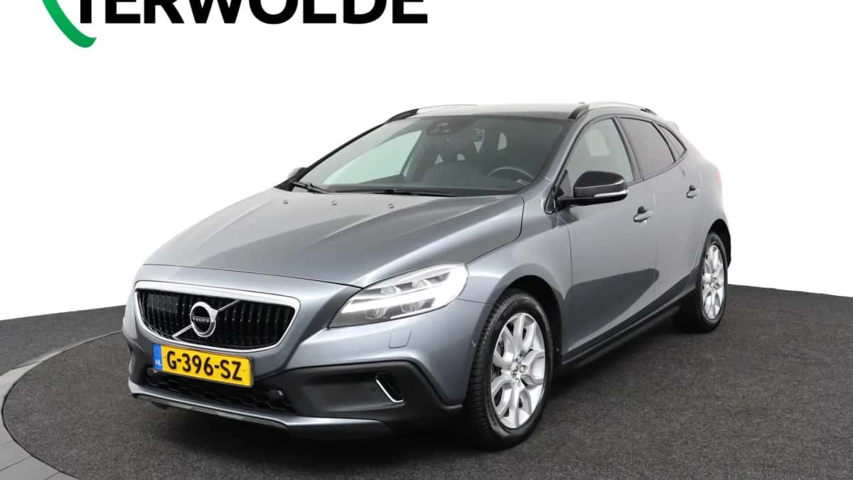 Volvo V40 (2019) — foto 1