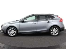 Volvo V40 (2019) thumbnail 2