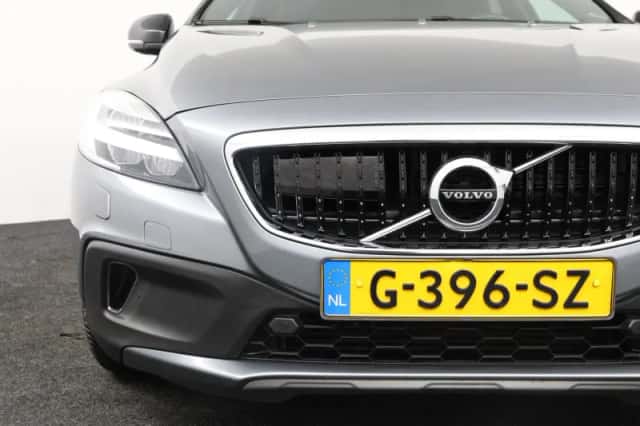 Volvo V40 (2019) thumbnail 11