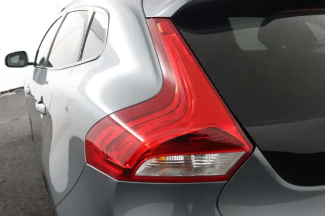 Volvo V40 (2019) thumbnail 12