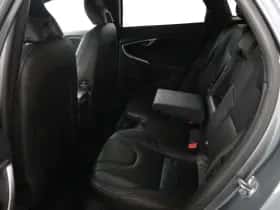 Volvo V40 (2019) thumbnail 19