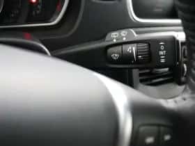 Volvo V40 (2019) thumbnail 24