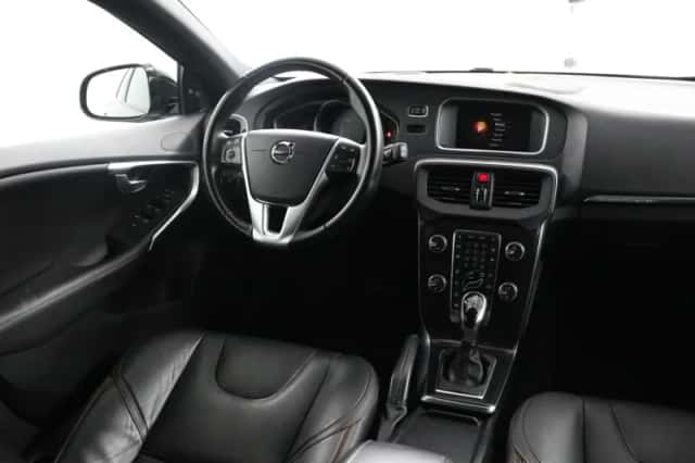 Volvo V40 (2019) thumbnail 29