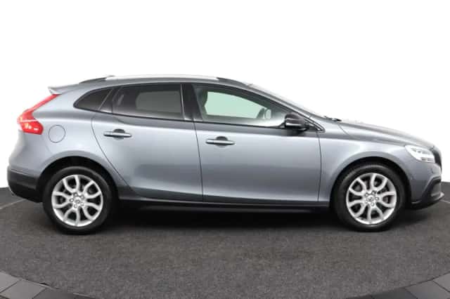 Volvo V40 (2019) thumbnail 6