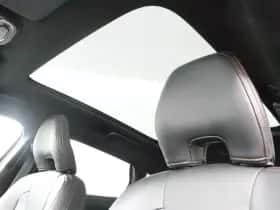 Volvo V40 (2019) thumbnail 69