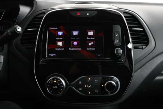Renault Captur (2019) thumbnail 45