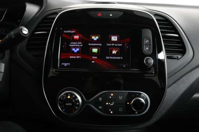Renault Captur (2019) thumbnail 51