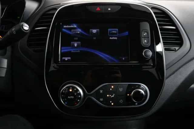 Renault Captur (2019) thumbnail 55