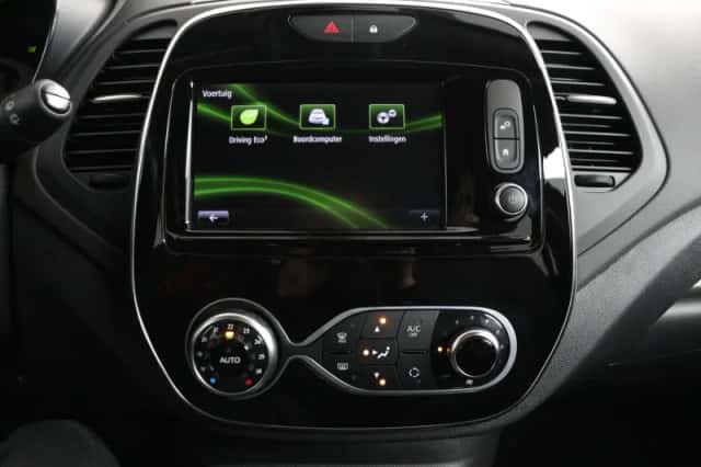 Renault Captur (2019) thumbnail 62
