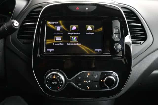 Renault Captur (2019) thumbnail 63